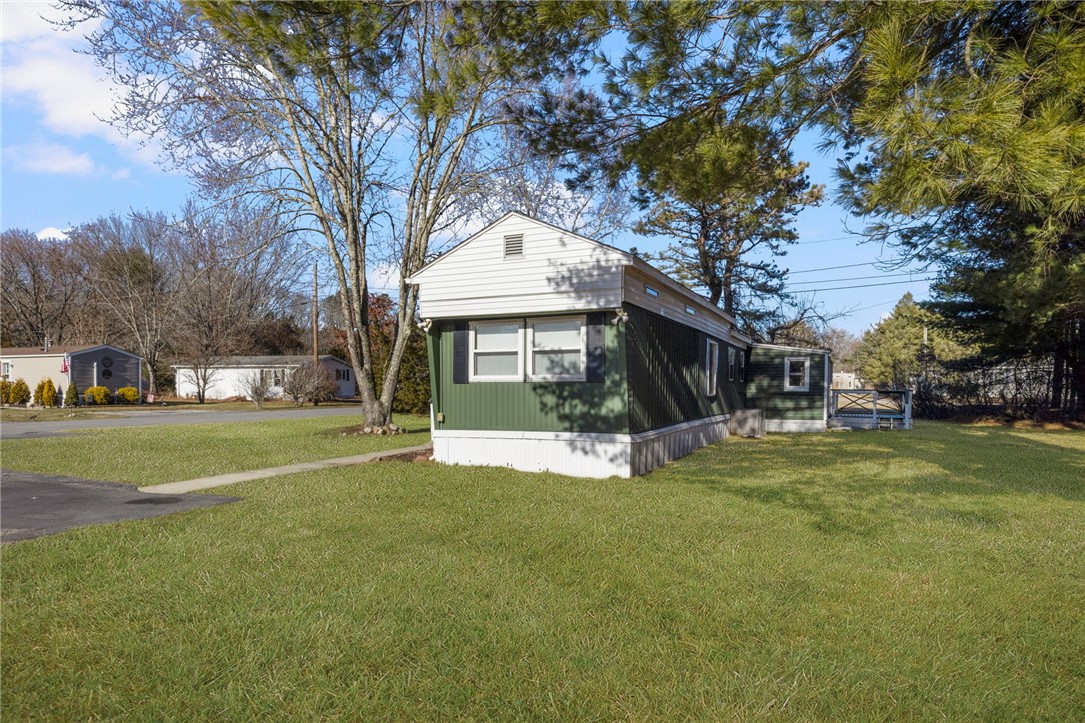 12 Valiant Drive Coventry, RI 02816 - Photo 30 of 33