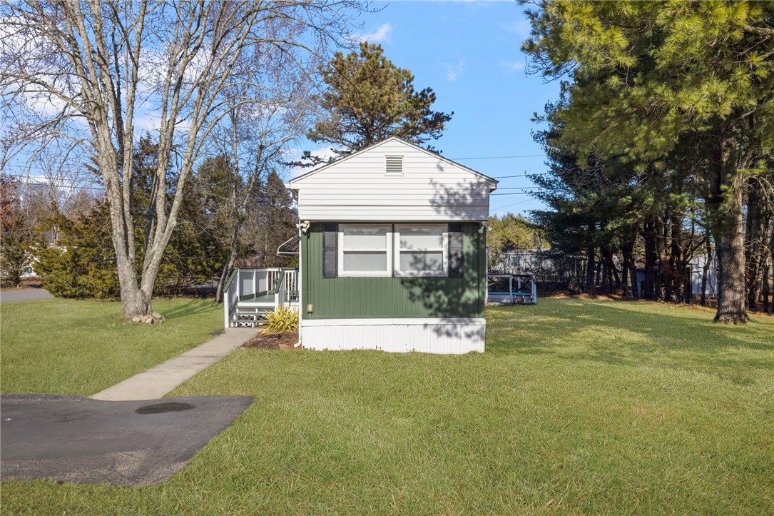 12 Valiant Drive Coventry, RI 02816 - Photo 31 of 33