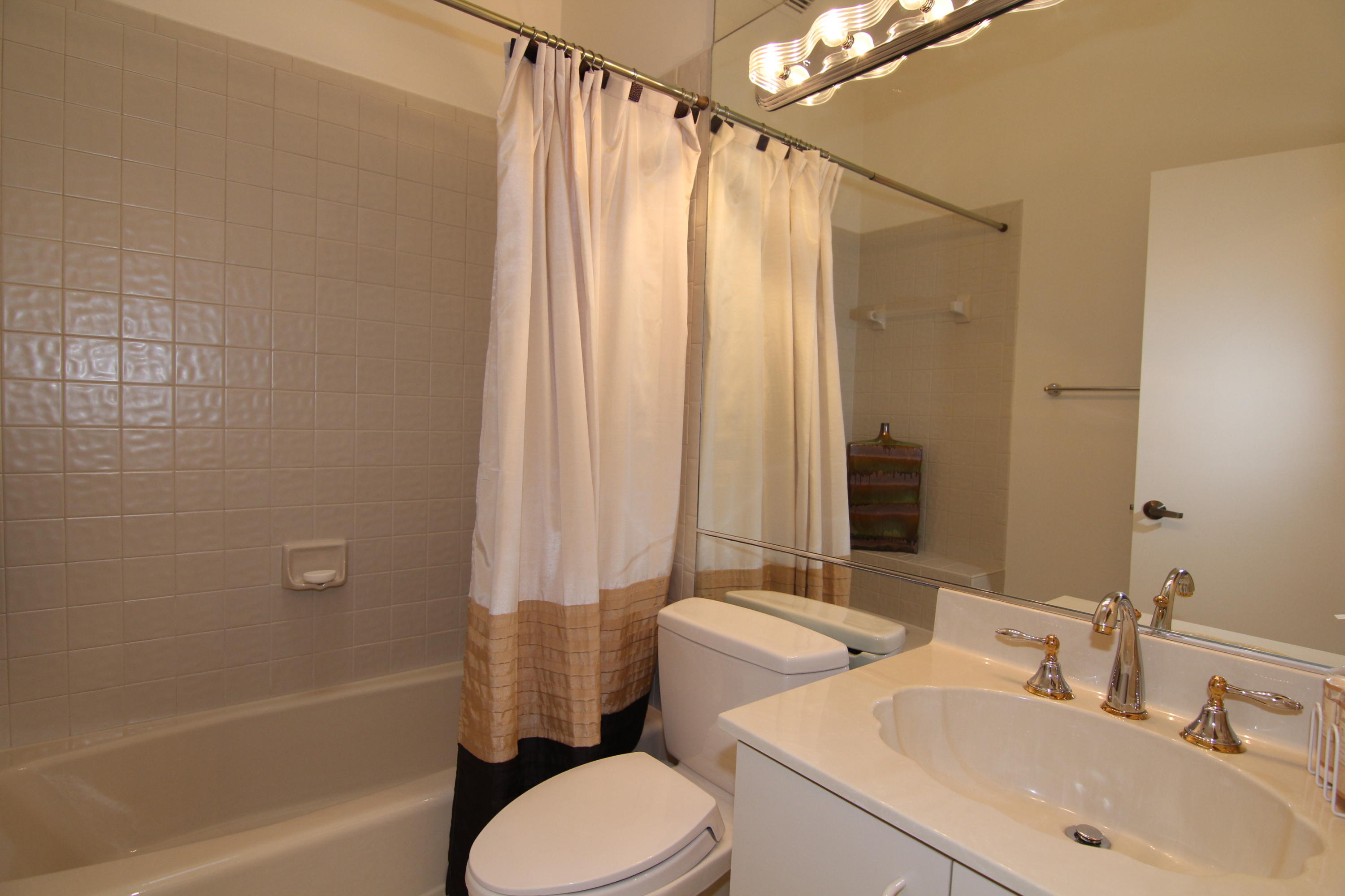 17394 Vía Capri Boca Raton, FL 33496 - Photo 16 of 18 IMG_5230