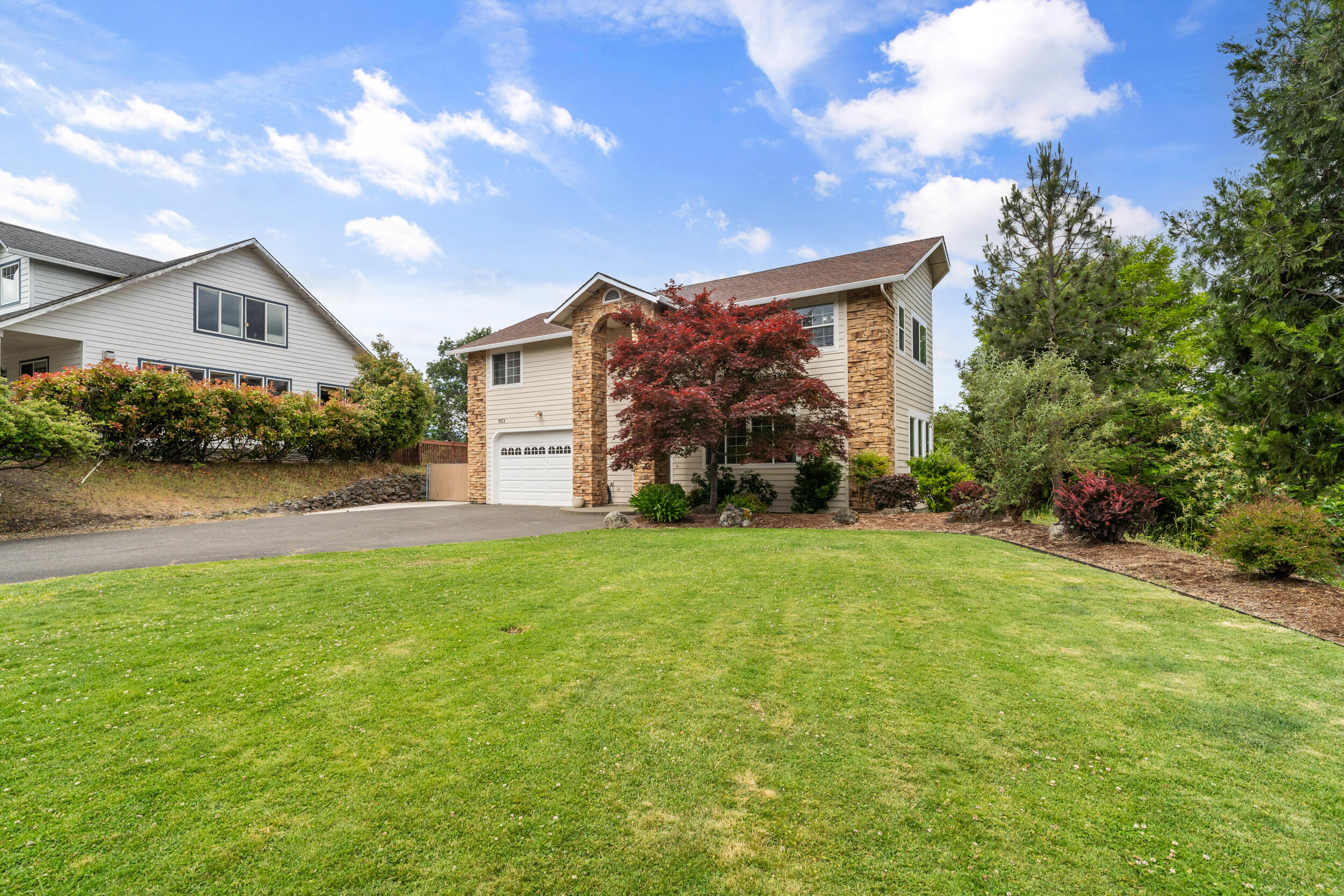 1553 Panoramic Loop Grants Pass, OR 97527 - Photo 50 of 51