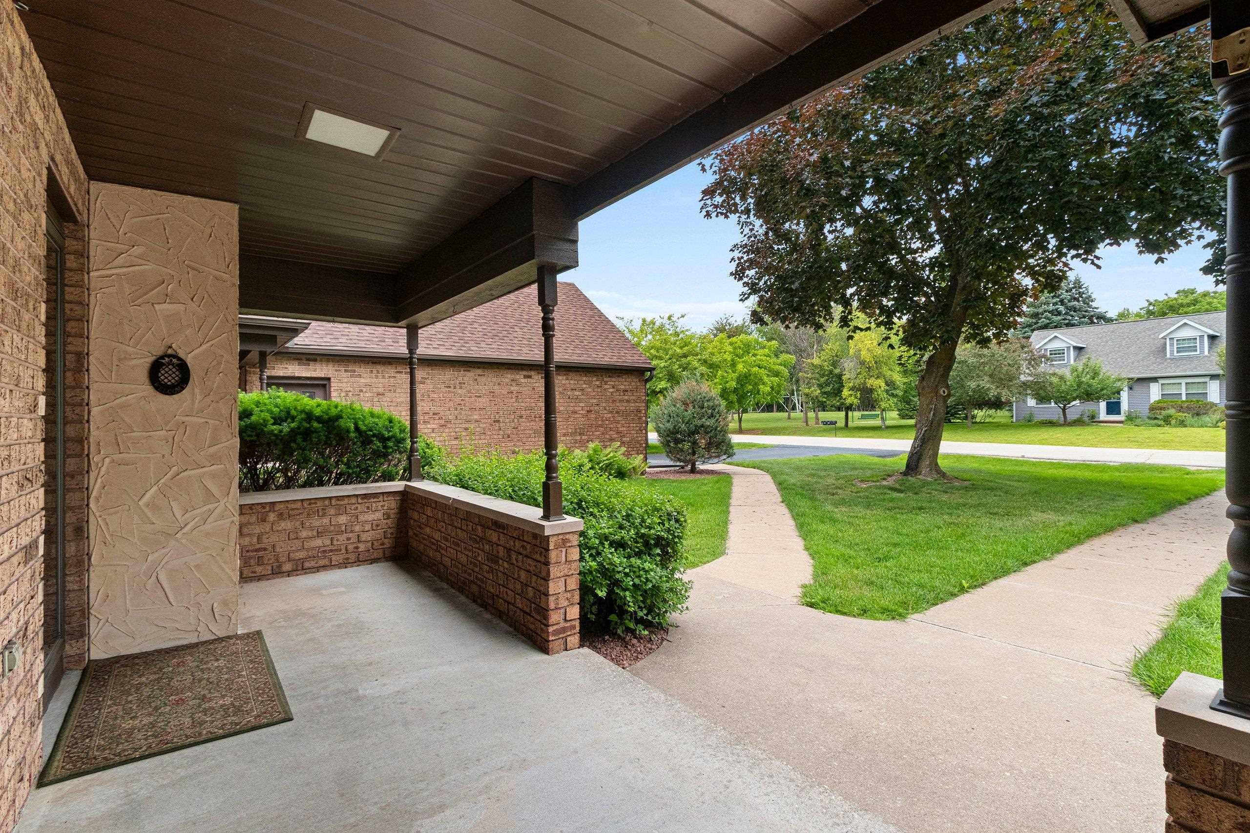 151 Harrys Gateway Appleton, WI 54914 - Photo 8 of 78