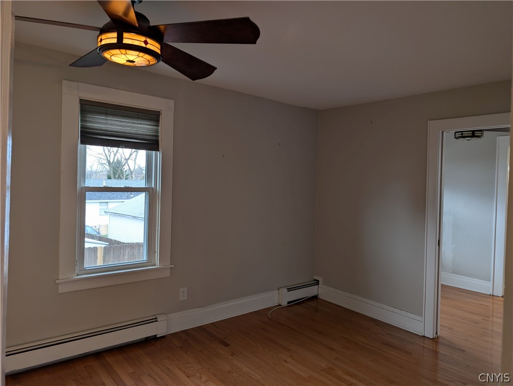 116 Berwick Road North Salina, NY 13208 - Photo 17 of 41 Doorway to bonus area between main bedroom and bat