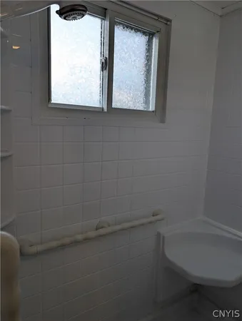 $189,900 | 116 Berwick Road North, Salina, NY 13208