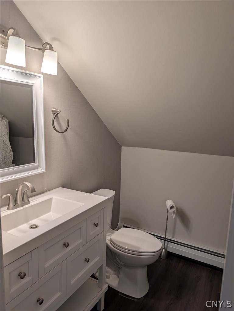 116 Berwick Road North Salina, NY 13208 - Photo 25 of 41 Upstairs full bathroom