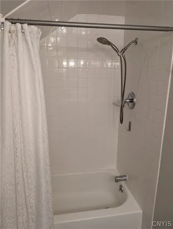 $189,900 | 116 Berwick Road North, Salina, NY 13208