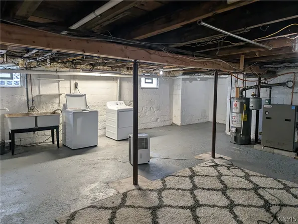 $189,900 | 116 Berwick Road North, Salina, NY 13208