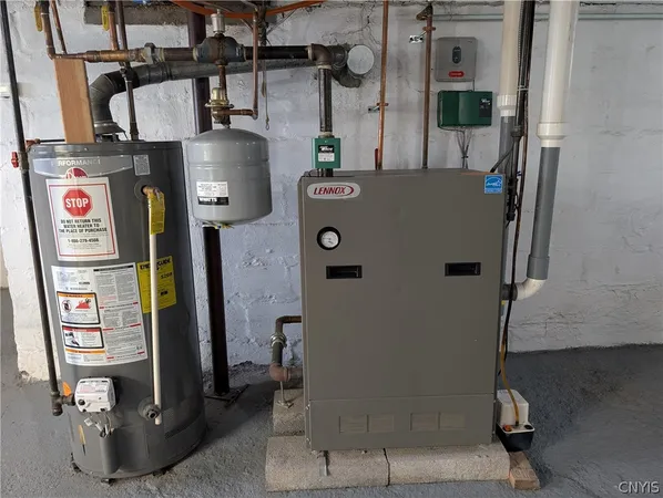 $189,900 | 116 Berwick Road North, Salina, NY 13208