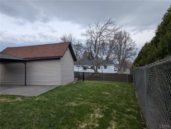 $189,900 | 116 Berwick Road North, Salina, NY 13208