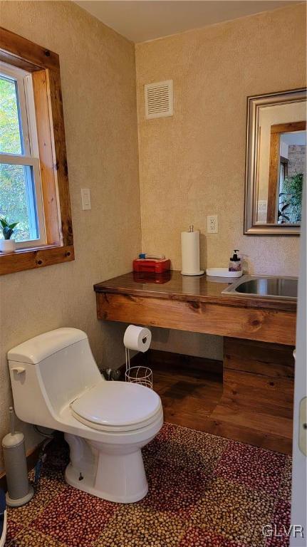 631 Sunset Road Stroudsburg, PA 18360 - Photo 23 of 42 1/2 Bath 1st Floor