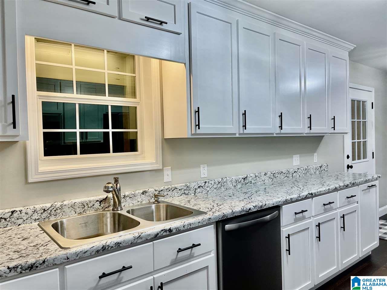 787 Cox Cove Road Hayden, AL 35079 - Photo 12 of 50