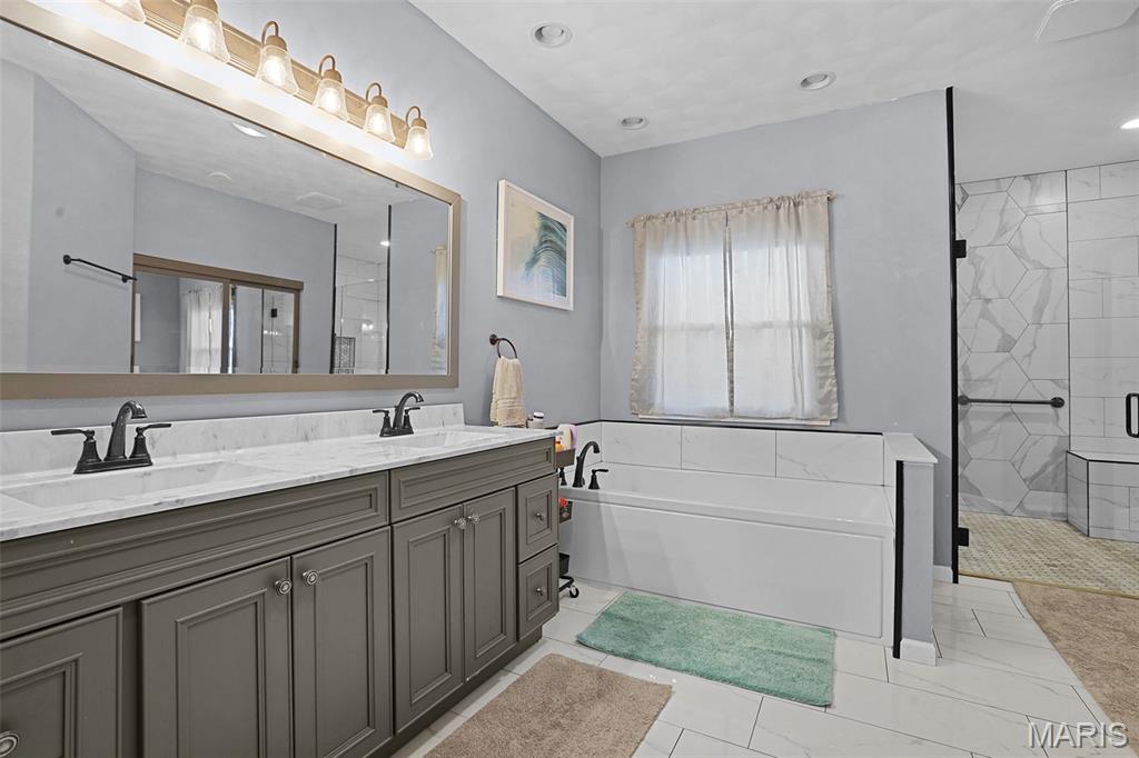 6125 Moro Road Moro, IL 62067 - Photo 11 of 35