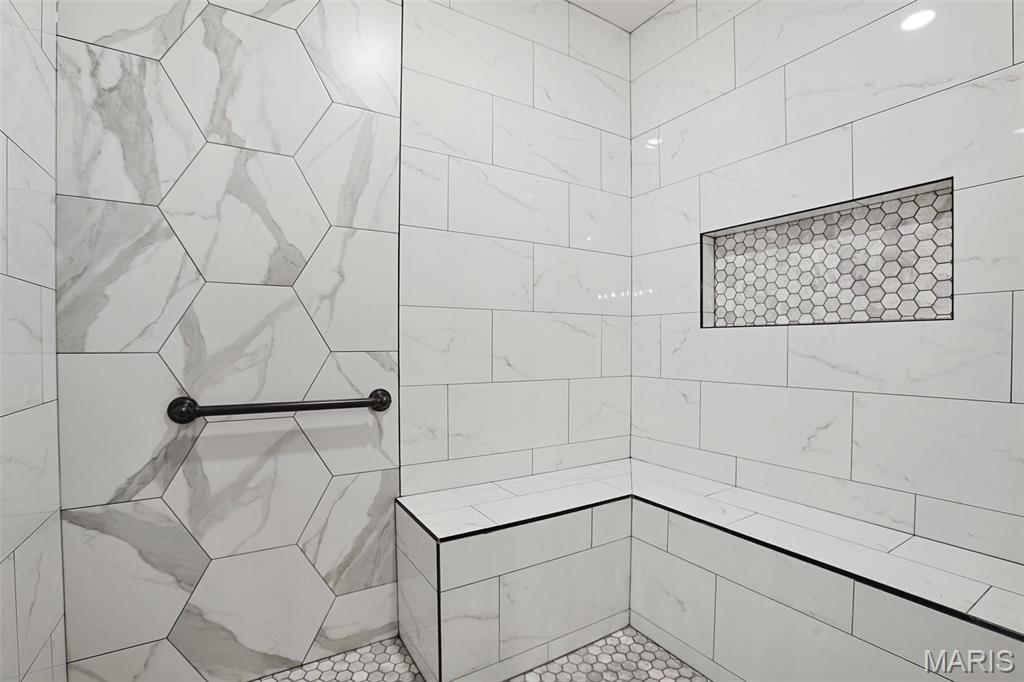 6125 Moro Road Moro, IL 62067 - Photo 14 of 35