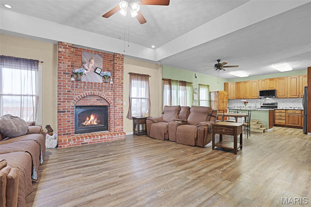 6125 Moro Road Moro, IL 62067 - Photo 4 of 35