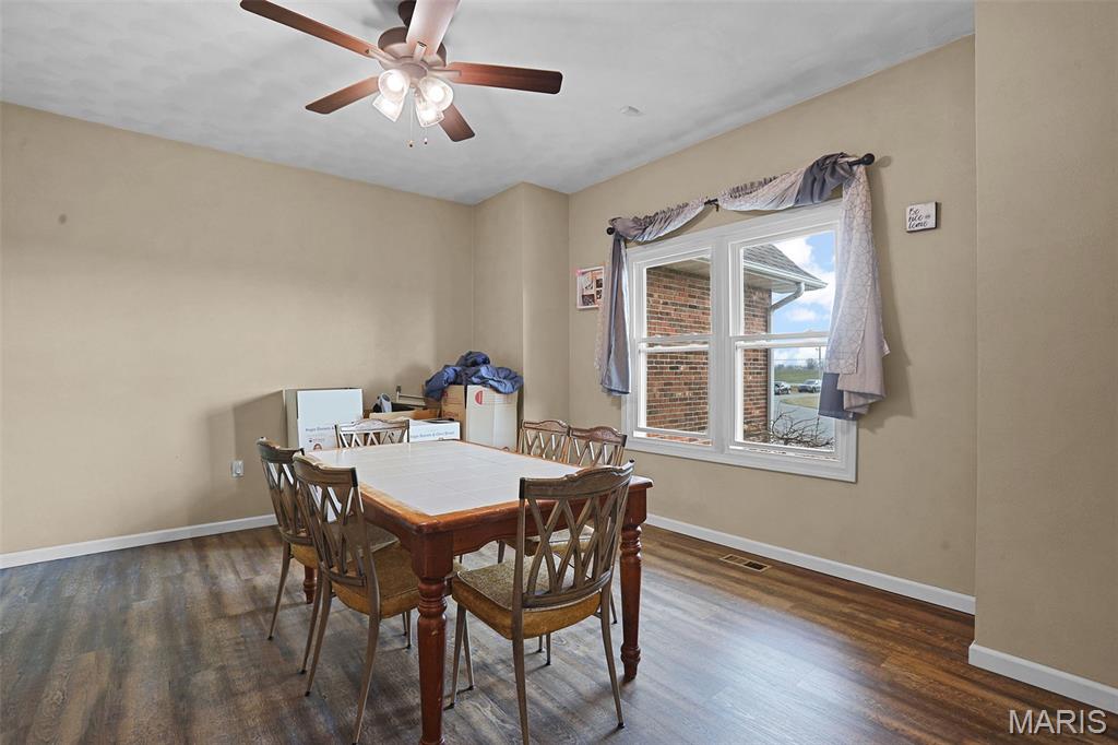 6125 Moro Road Moro, IL 62067 - Photo 5 of 35