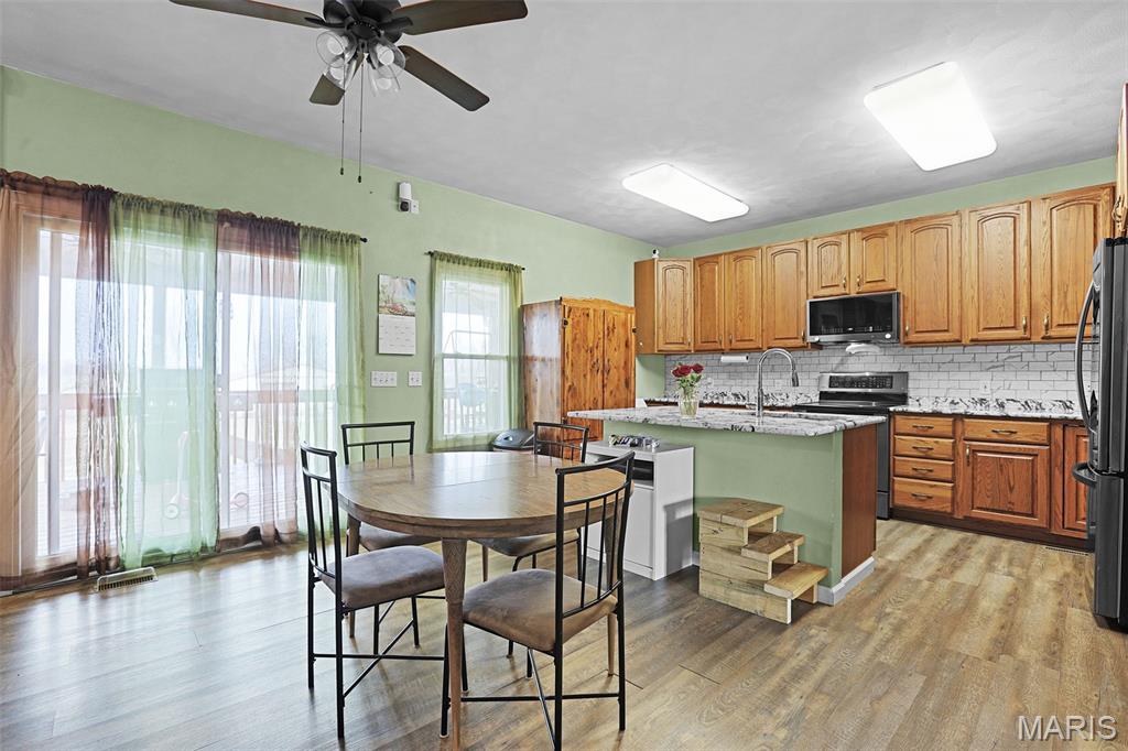 6125 Moro Road Moro, IL 62067 - Photo 9 of 35