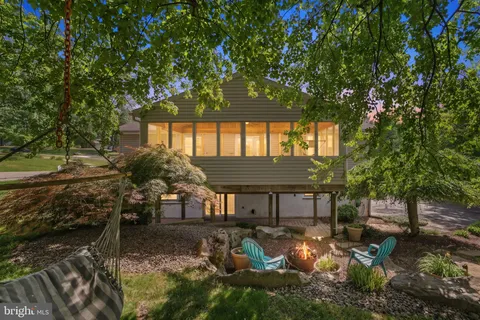 $699,900 | 8807 Hawthorne Lane, Wyndmoor, PA 19038