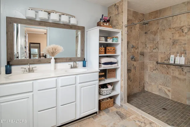 $585,000 | 415 Victor Drive, Knoxville, TN 37912