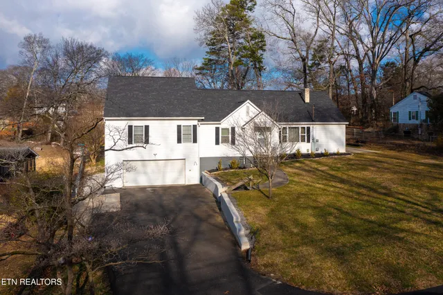 $585,000 | 415 Victor Drive, Knoxville, TN 37912