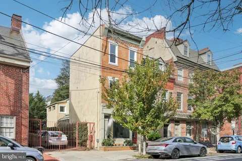 $645,000 | 764 South Front Street, Philadelphia, PA 19147
