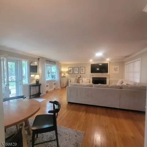 $425,000 | 1723 Highway 206, Skillman, NJ 08558