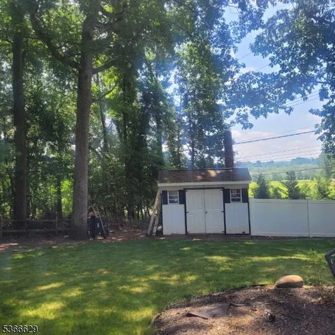 $425,000 | 1723 Highway 206, Skillman, NJ 08558