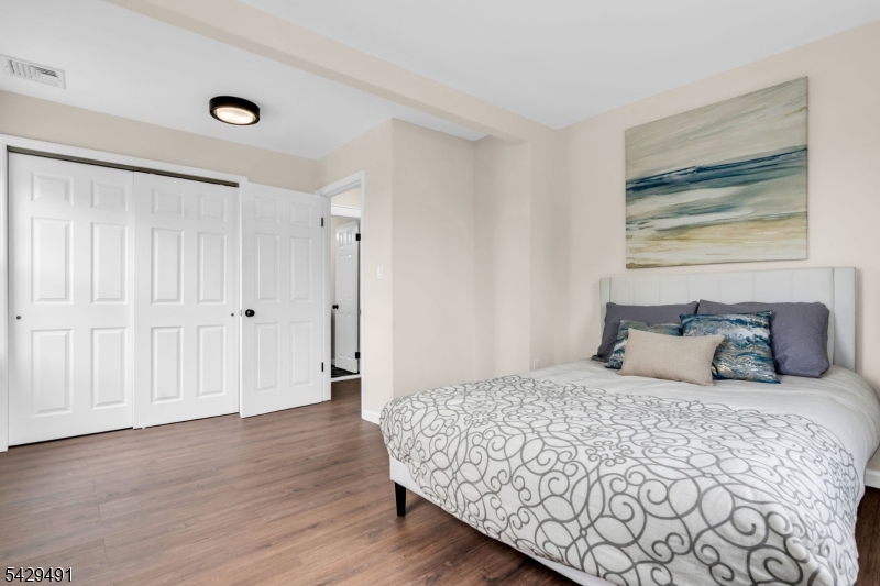 724 3rd Street Lyndhurst, NJ 07071 - Photo 14 of 24