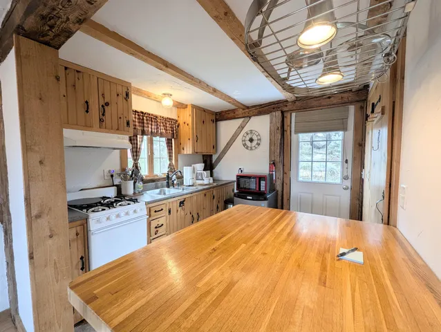 $434,950 | 691 Old Stone House Road, Brownington, VT 05860