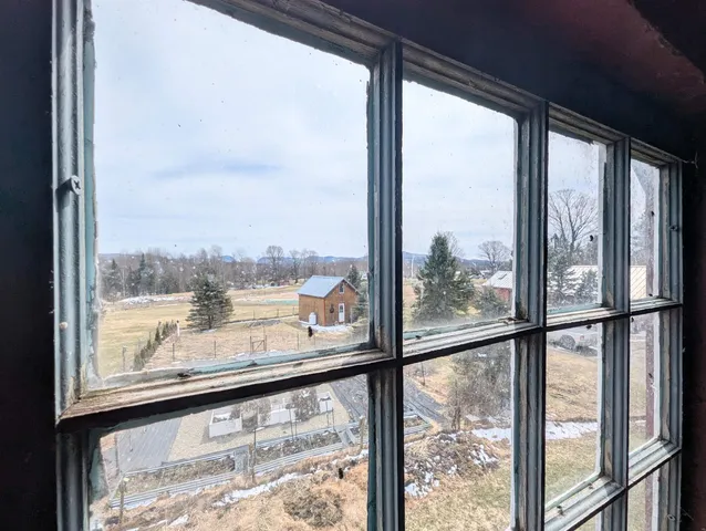 $434,950 | 691 Old Stone House Road, Brownington, VT 05860