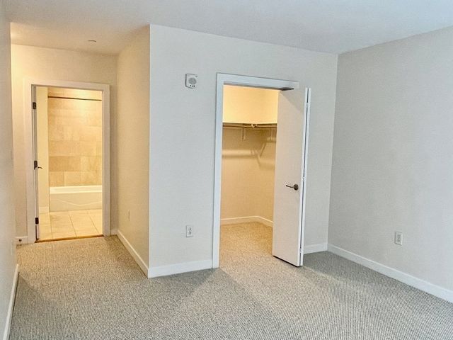 $970,000 | 80 Broad Street, Unit 601, Boston, MA 02110