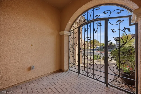 $1,299,900 | 2857 Josephine Drive, Henderson, NV 89044