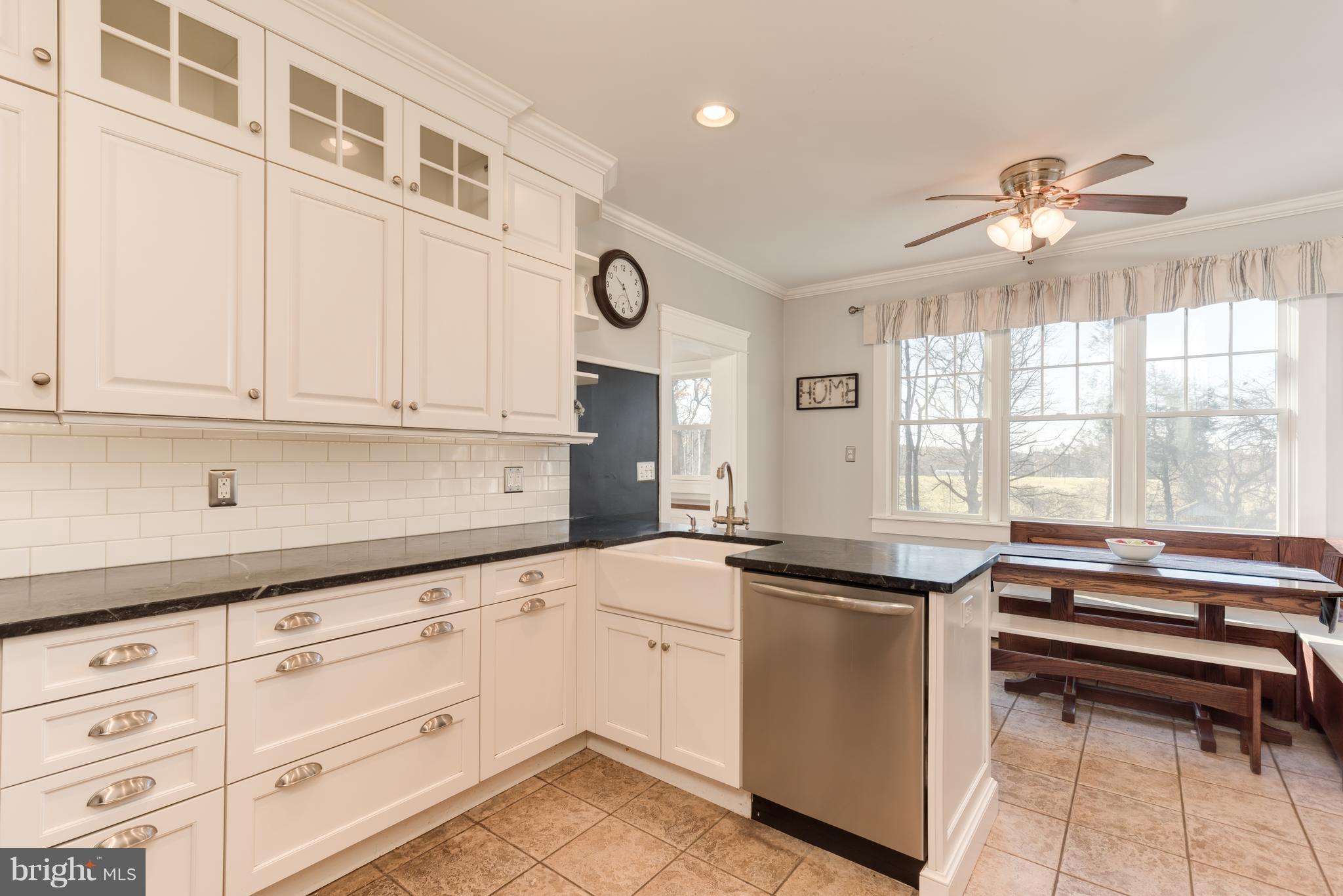 12721 Dulaney Valley Road Phoenix, MD 21131 - Photo 13 of 51 Renovated kitchen with stainless steel appliances