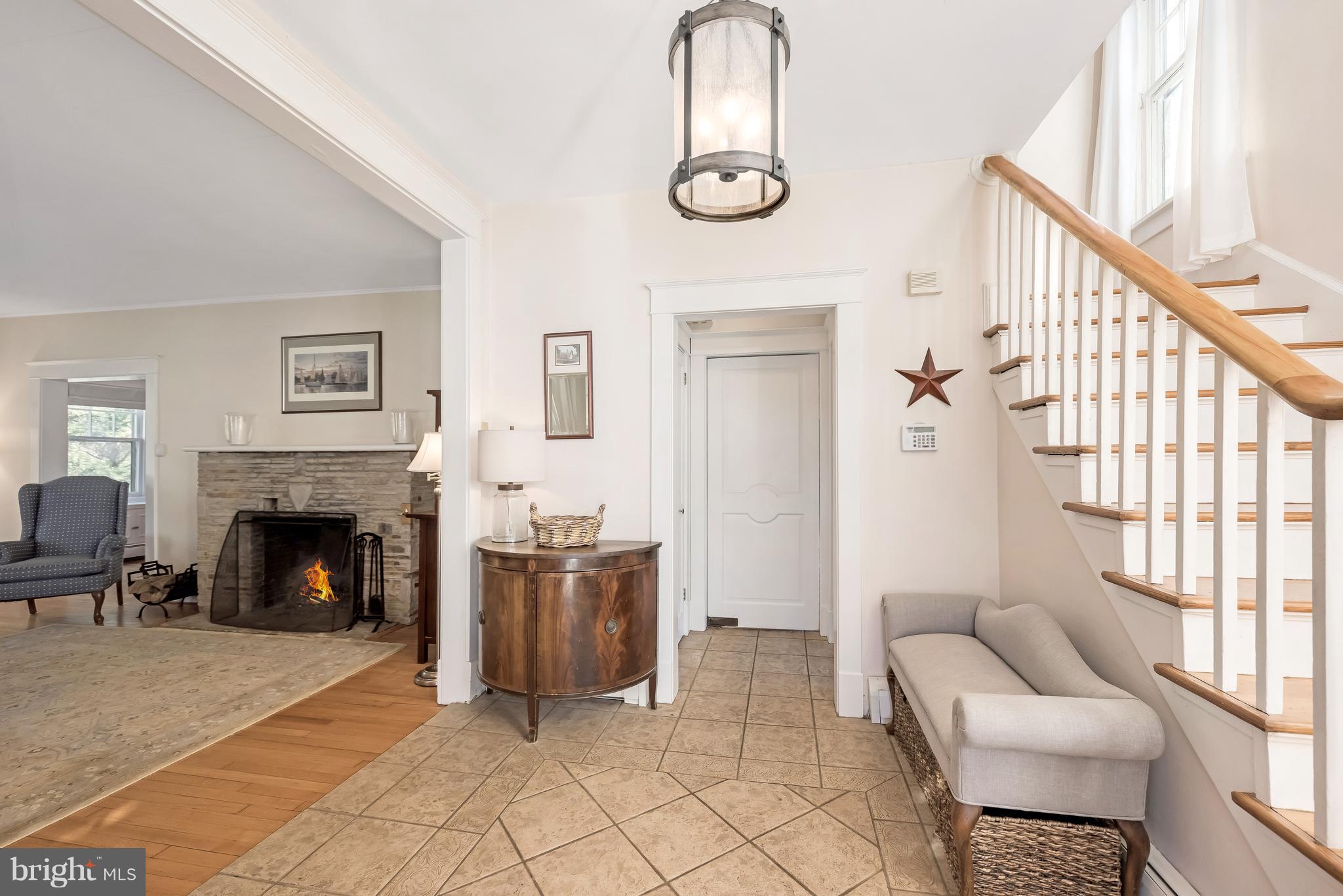 12721 Dulaney Valley Road Phoenix, MD 21131 - Photo 5 of 51 Foyer
