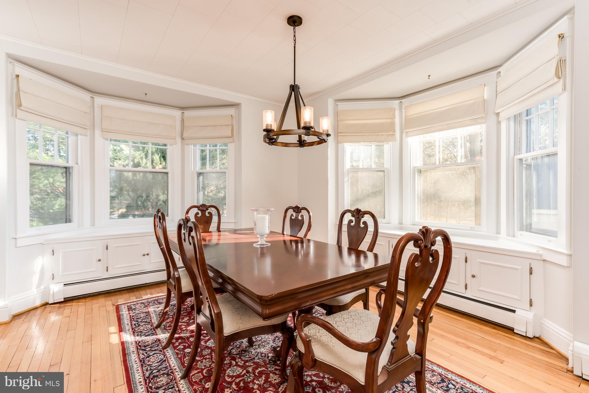 12721 Dulaney Valley Road Phoenix, MD 21131 - Photo 7 of 51 Dining room
