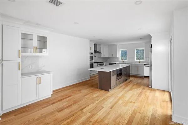 $2,195,000 | 949 Midway, Woodmere, NY 11598