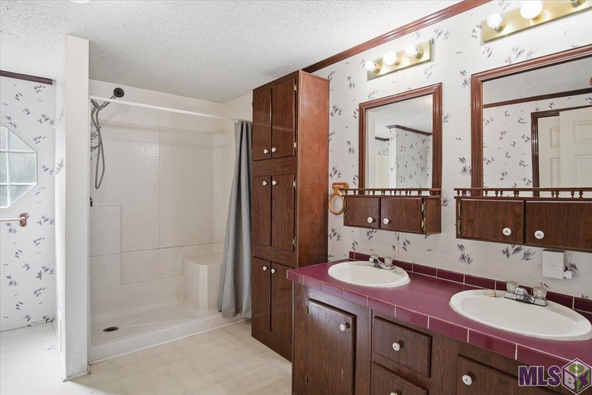 37990 Nan Wesley Road Denham Springs, LA 70706 - Photo 8 of 15