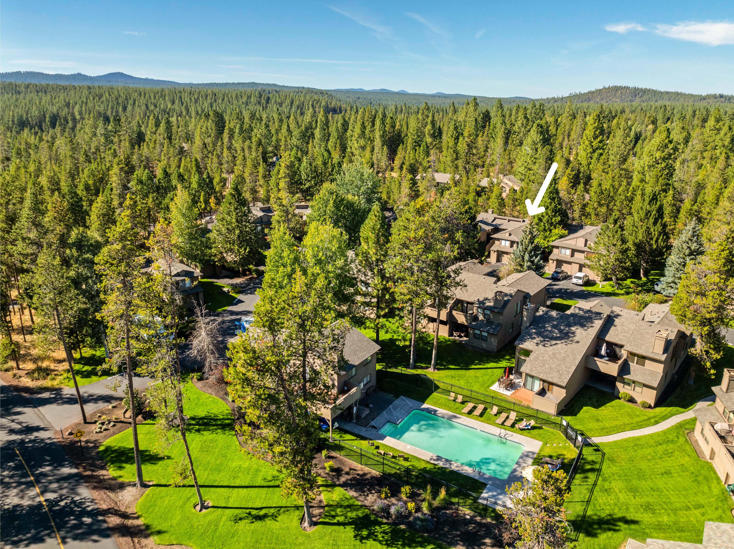 17784 West Core Road, Unit 23 Sunriver, OR 97707 - Photo 3 of 25 03