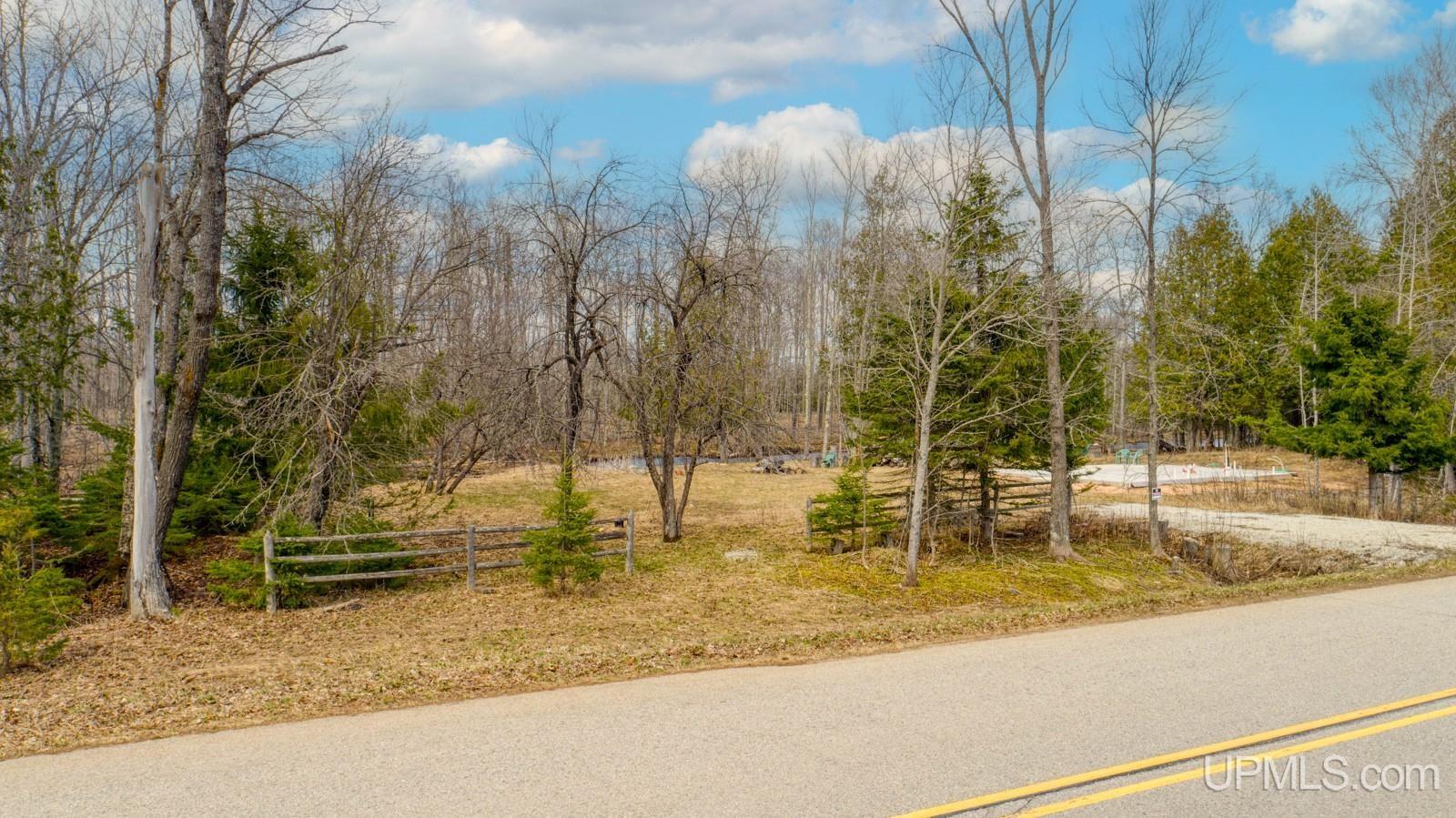 6386 Co Road Rapid River, MI 49878 - Photo 9 of 31