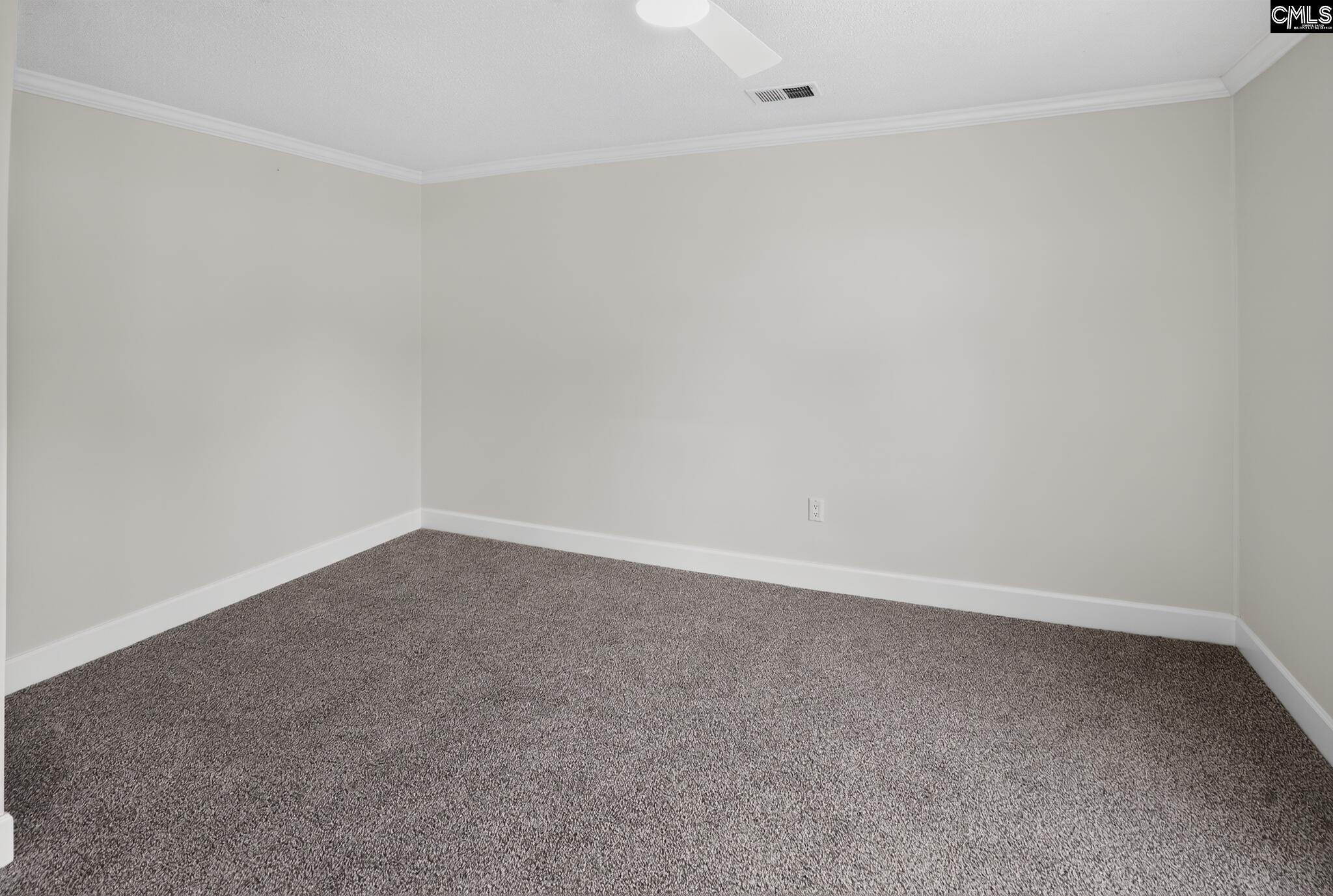 302 Vanboklen Street Eastover, SC 29044 - Photo 17 of 34