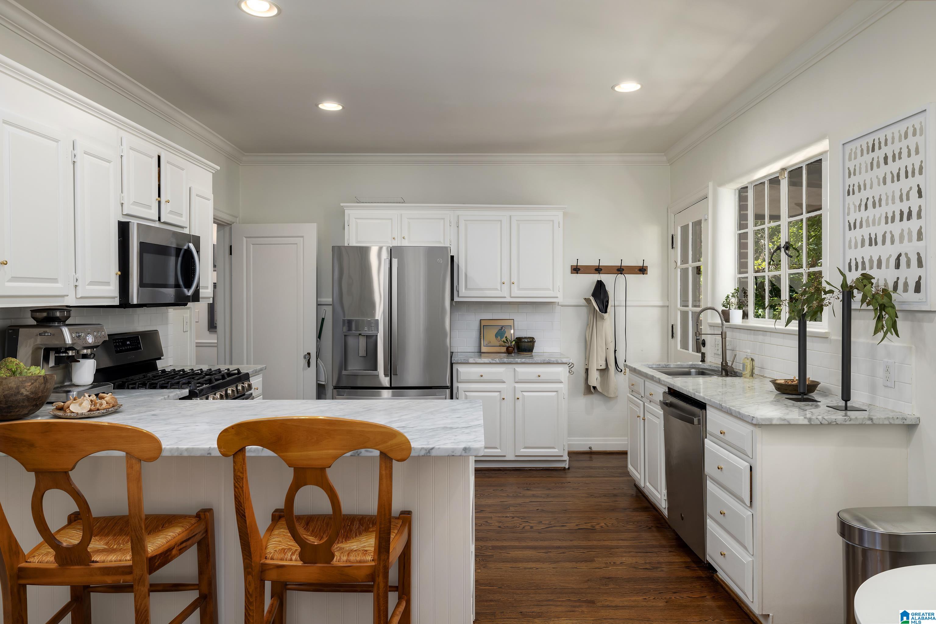 1812 Kensington Road Birmingham, AL 35209 - Photo 24 of 66 Gallery Image 24