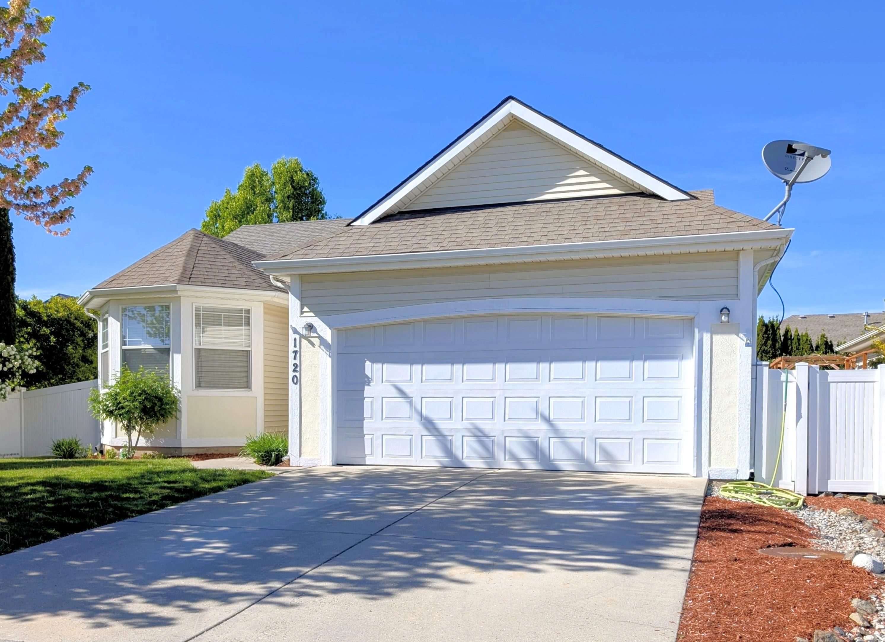 1720 West Briar Lane Spokane, WA 99208 - Photo 1 of 40