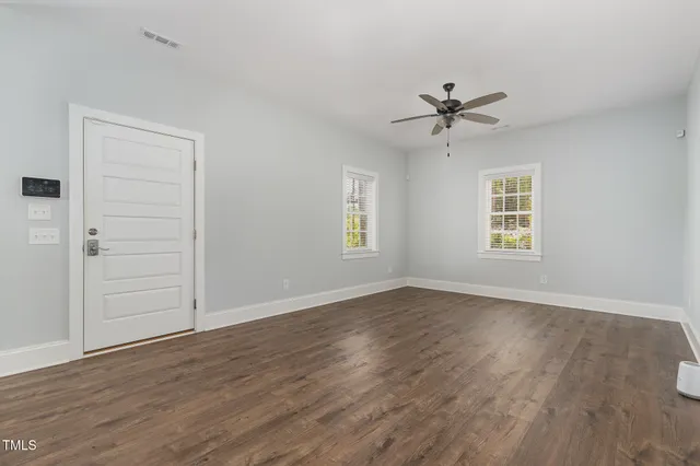 a view of entrance of the house