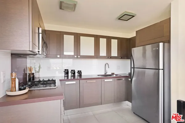 $999,000 | 950 Montecito Drive, Los Angeles, CA 90031