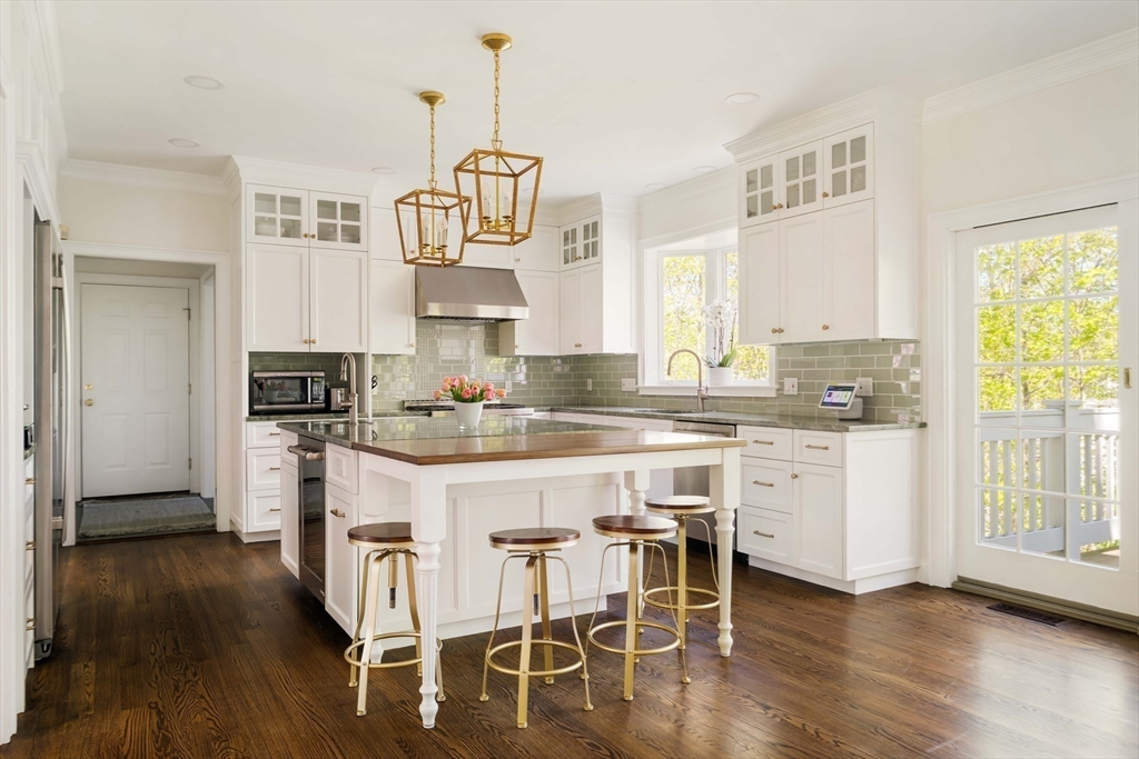 12 Pine Ridge Road Wellesley, MA 02481 - Photo 17 of 36