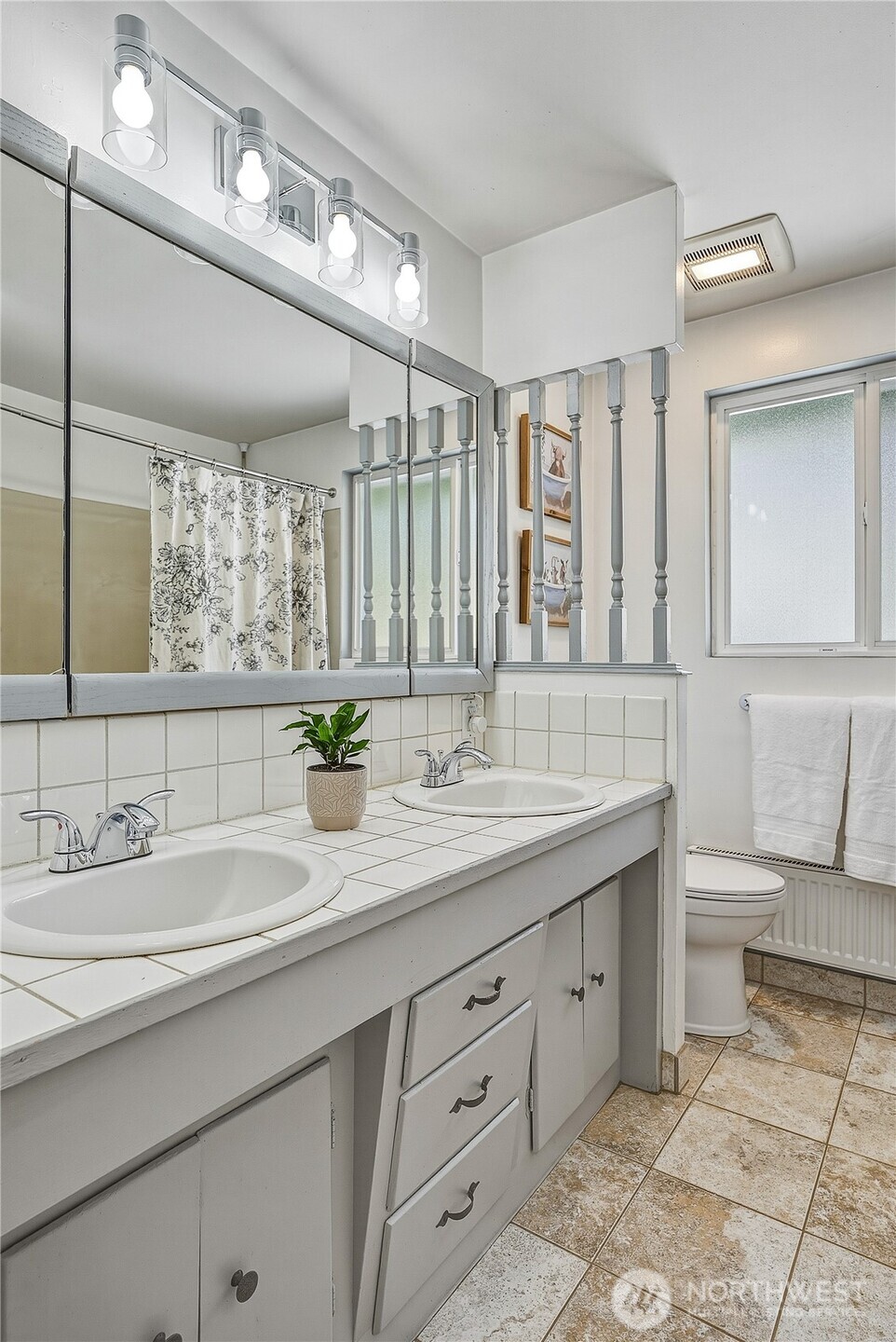 20818 77th Place West Edmonds, WA 98026 - Photo 27 of 39