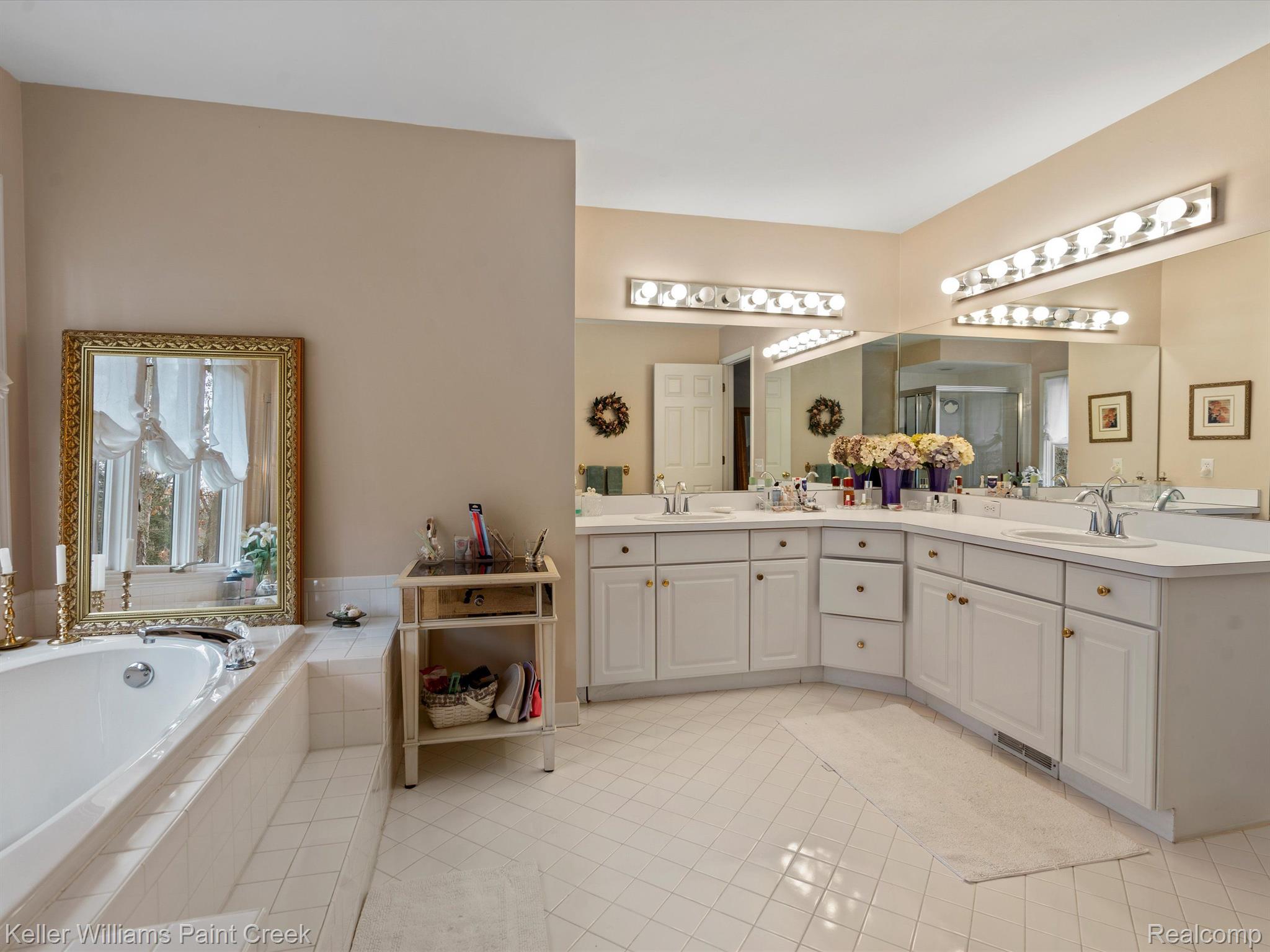 5600 Oak Bluff Road Rochester, MI 48306 - Photo 37 of 50 Gallery Image 37