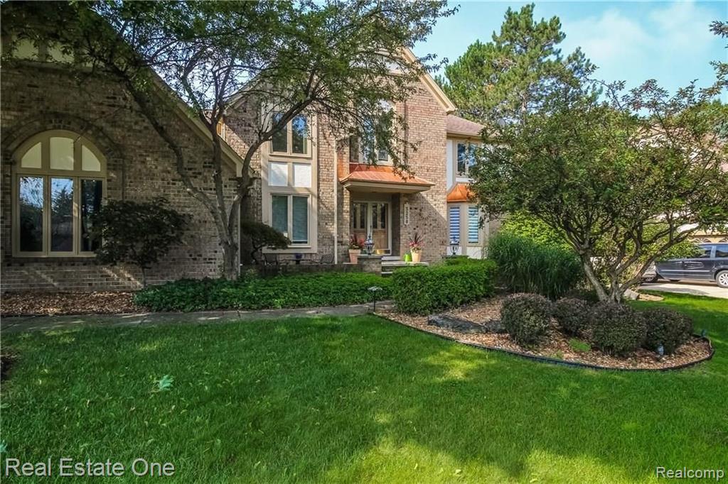 3258 Quail Ridge Circle Rochester Hills, MI 48309 - Photo 3 of 85