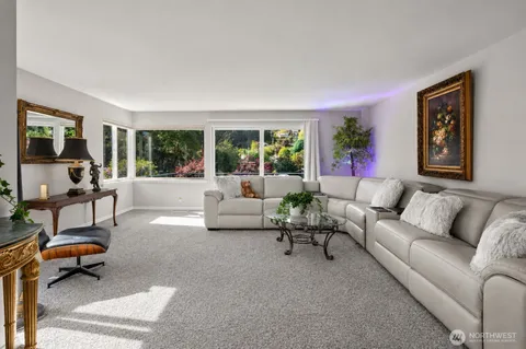 $1,348,888 | 707 West Bertona Street, Seattle, WA 98119