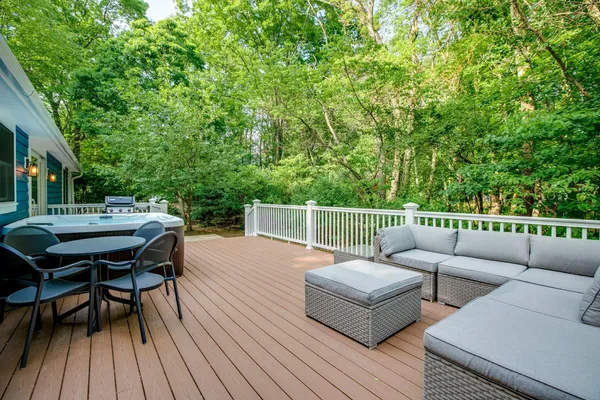 $799,000 | 6010 Migiel Lane, Sawyer, MI 49125