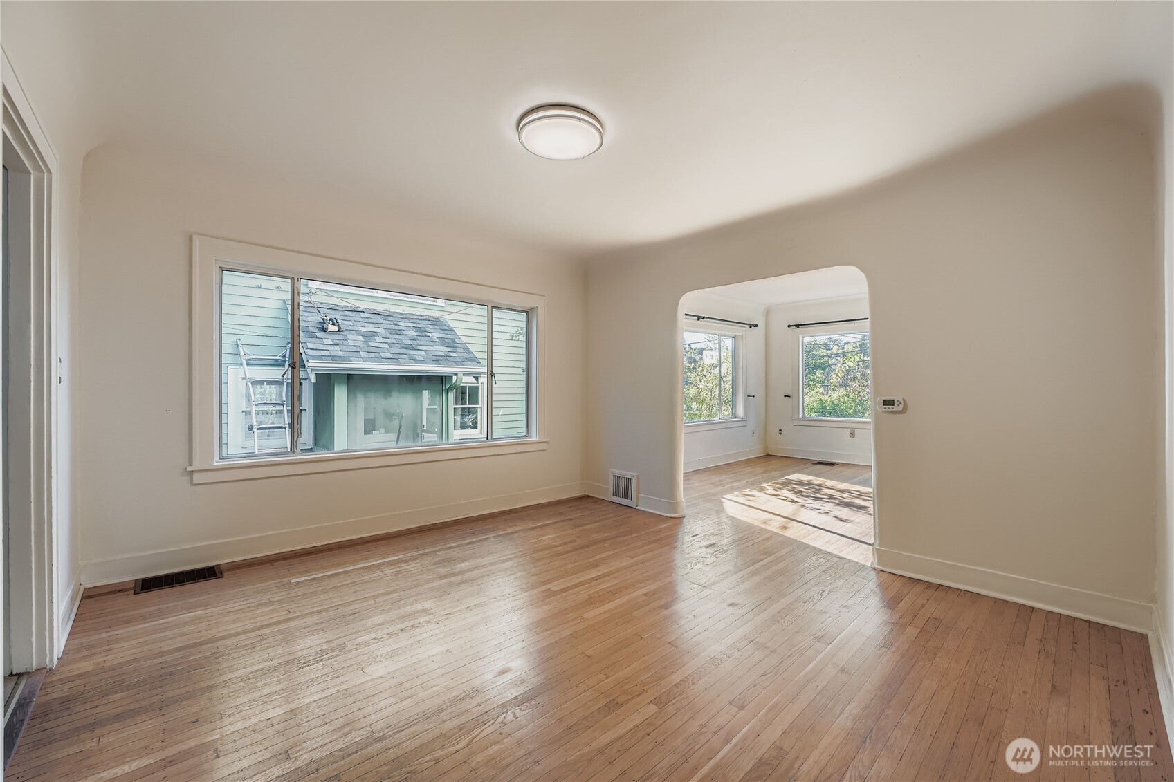 2834 30th Avenue South Seattle, WA 98144 - Photo 8 of 21