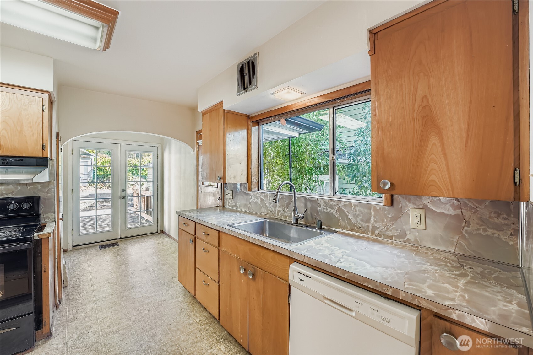 2834 30th Avenue South Seattle, WA 98144 - Photo 10 of 21